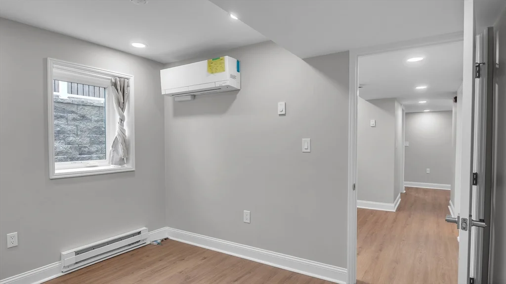 1 bed, 1 bath apartment for rent at 6 Alaric Ter Unit B, West Roxbury — photo 21 of 35