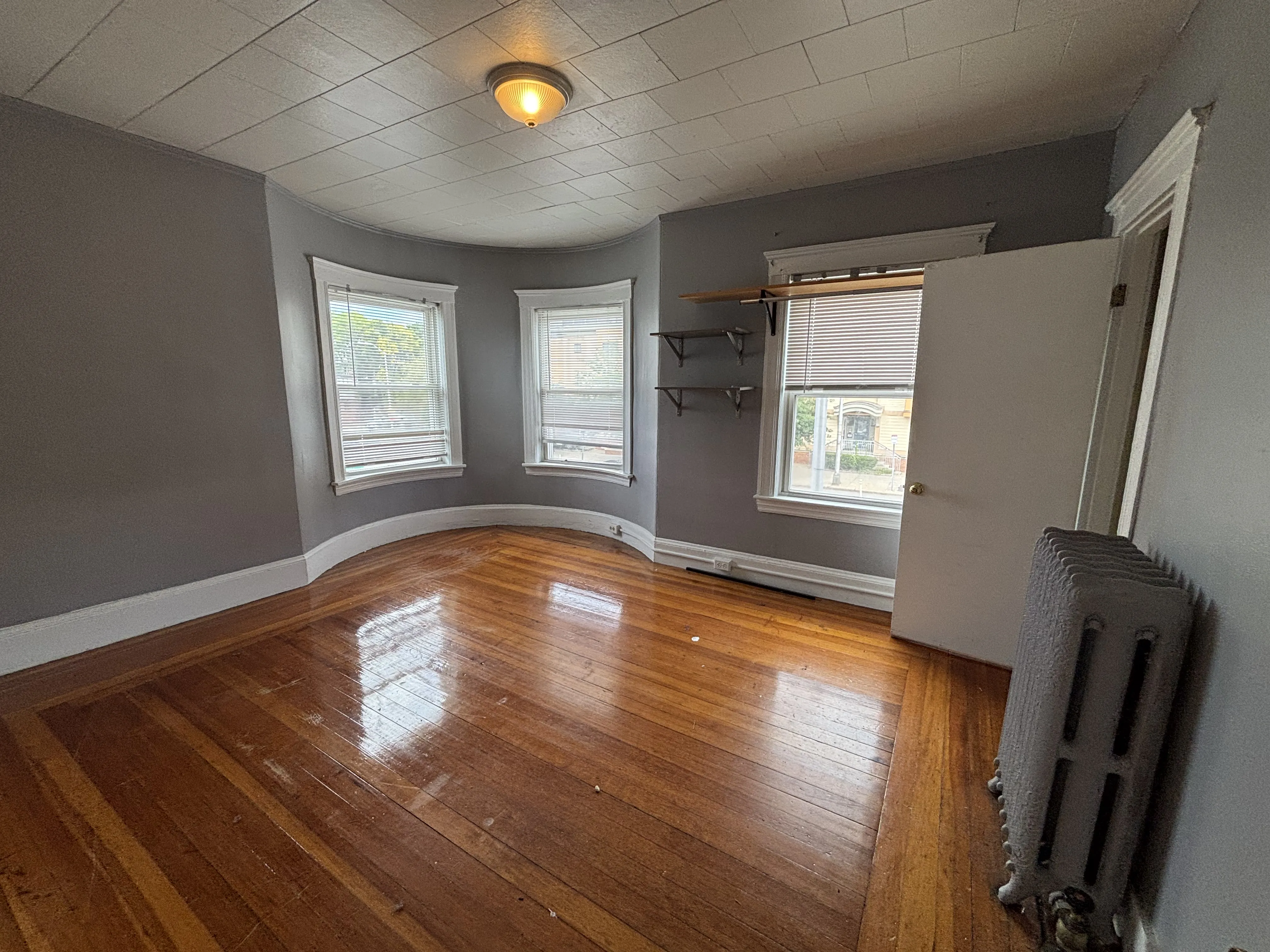 2 bed, 1 bath apartment for rent at 6 Alberta Ter Unit 1, North Cambridge — photo 3 of 11