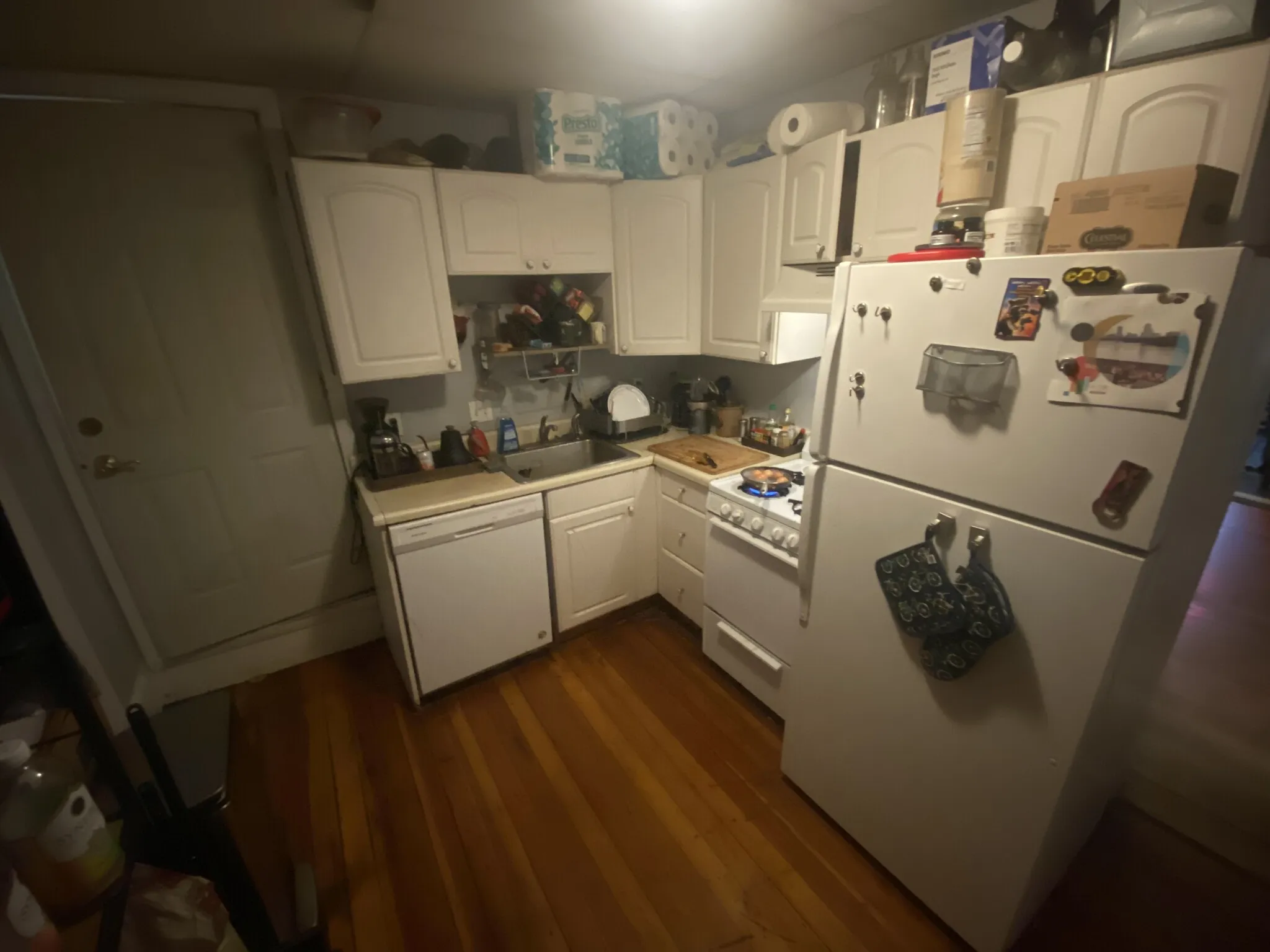 2 bed, 1 bath apartment for rent at 6 Alberta Ter Unit 1, North Cambridge