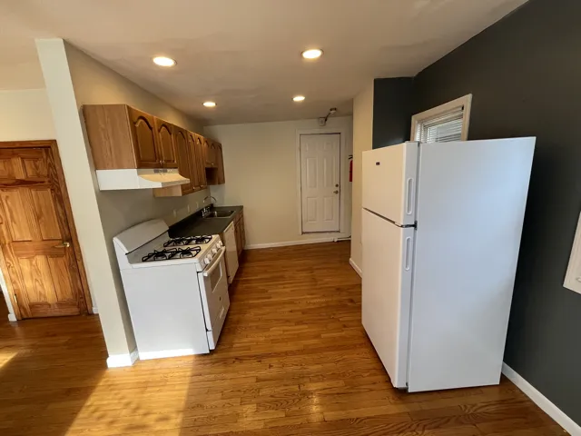 2 bed, 1 bath apartment for rent at 6 Alberta Ter Unit 2, North Cambridge — photo 8 of 13