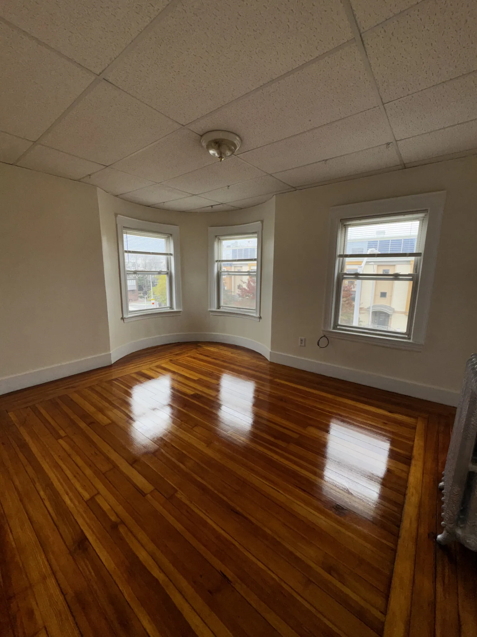 2 bed, 1 bath apartment for rent at 6 Alberta Ter Unit 3M, North Cambridge — photo 3 of 7