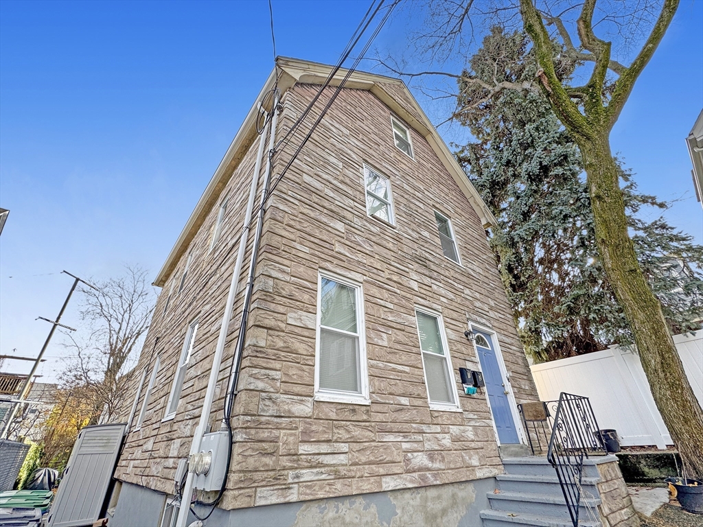 1 bed, 1 bath apartment for rent at 6 Albion Ter Unit 1, Powder House Square — photo 5 of 11