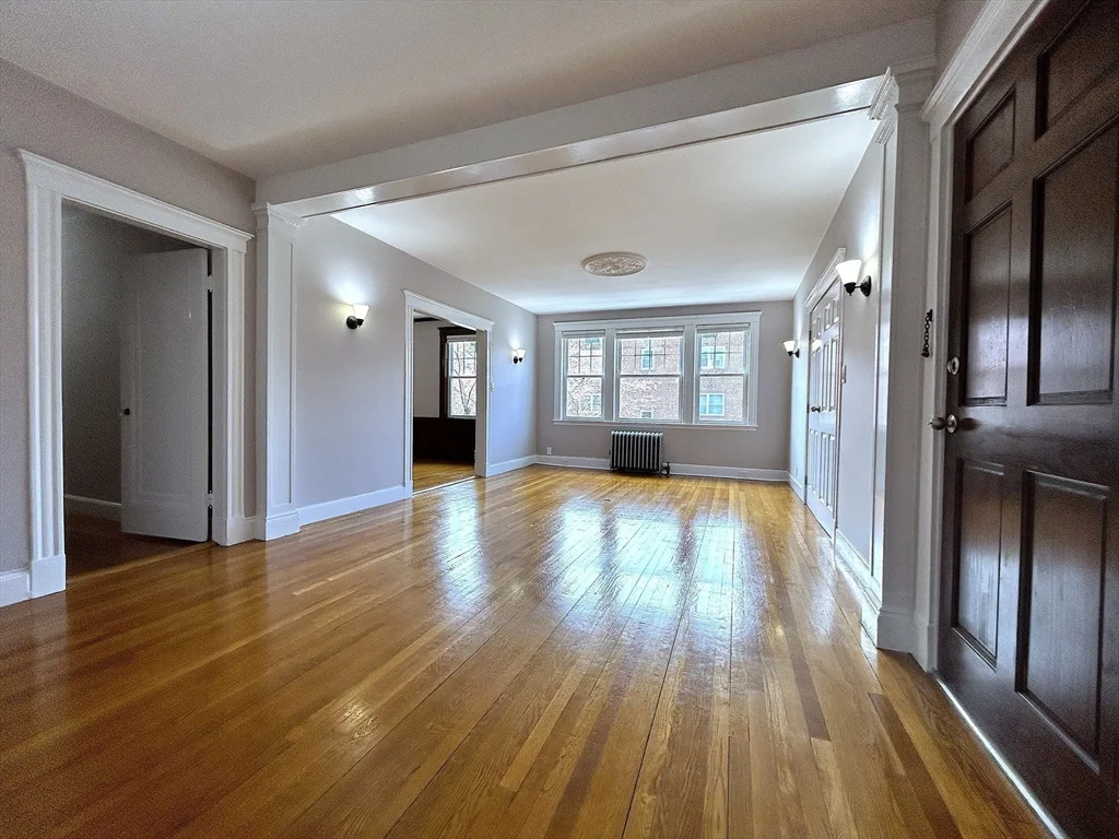4 bed, 2 bath apartment for rent at 6 Alton Ct Unit 2, Coolidge Corner — photo 1 of 11