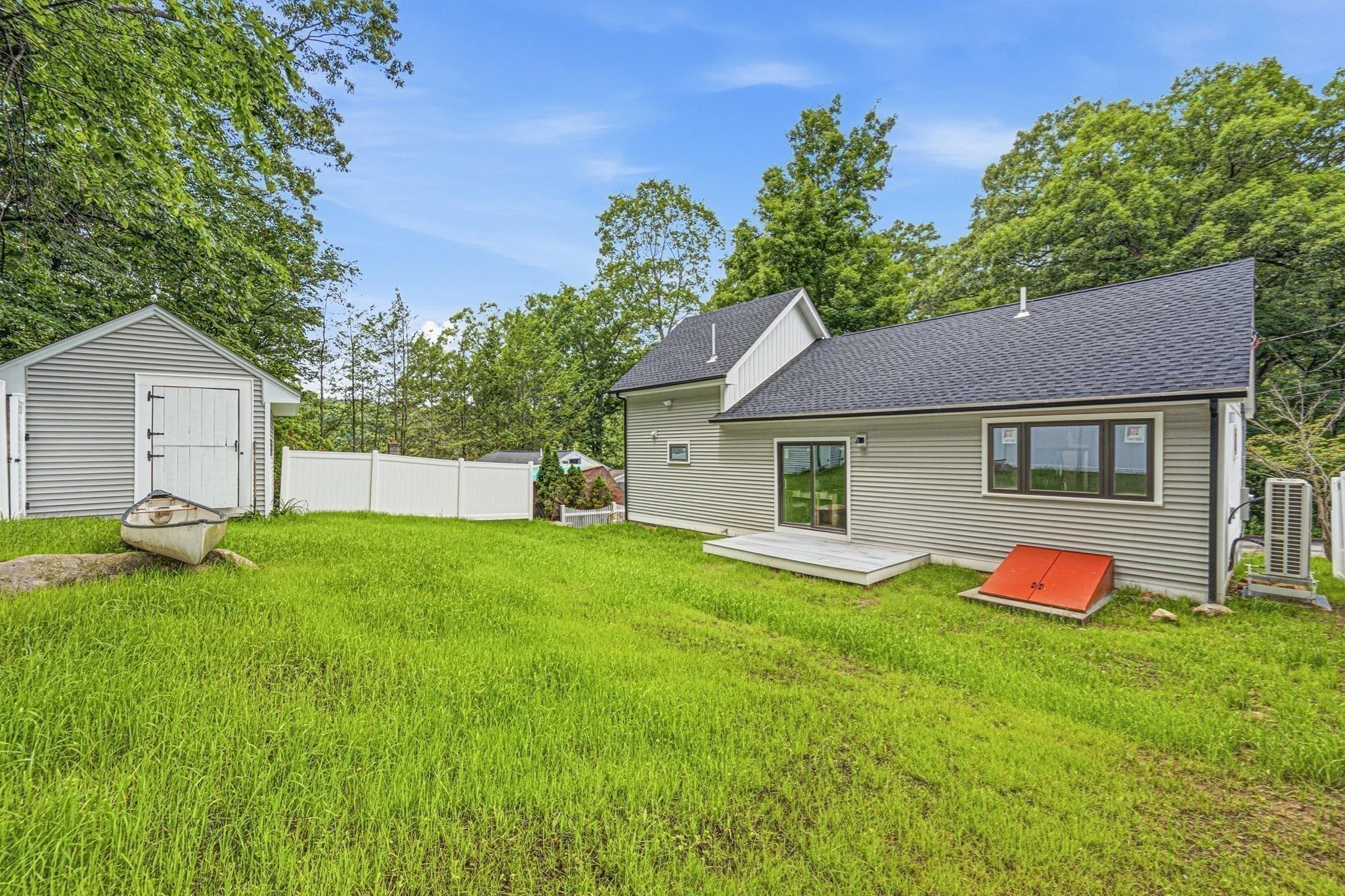3 bed, 3 bath apartment for rent at 6 Amherst Rd, Hopkinton — photo 3 of 40