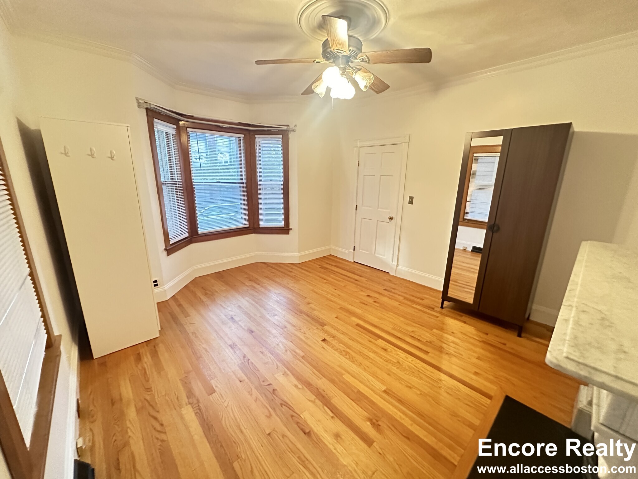 2 bed, 1 bath apartment for rent at 6 Antrim St Unit 1, Mid-Cambridge — photo 5 of 10