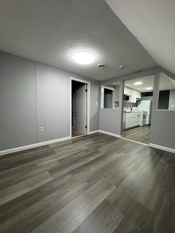 3 bed, 1 bath apartment for rent at 6 Apple St Unit 3, Lynn — photo 2 of 20