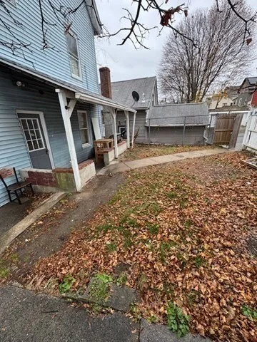 3 bed, 1 bath apartment for rent at 6 Apple St Unit 3, Lynn — photo 19 of 20