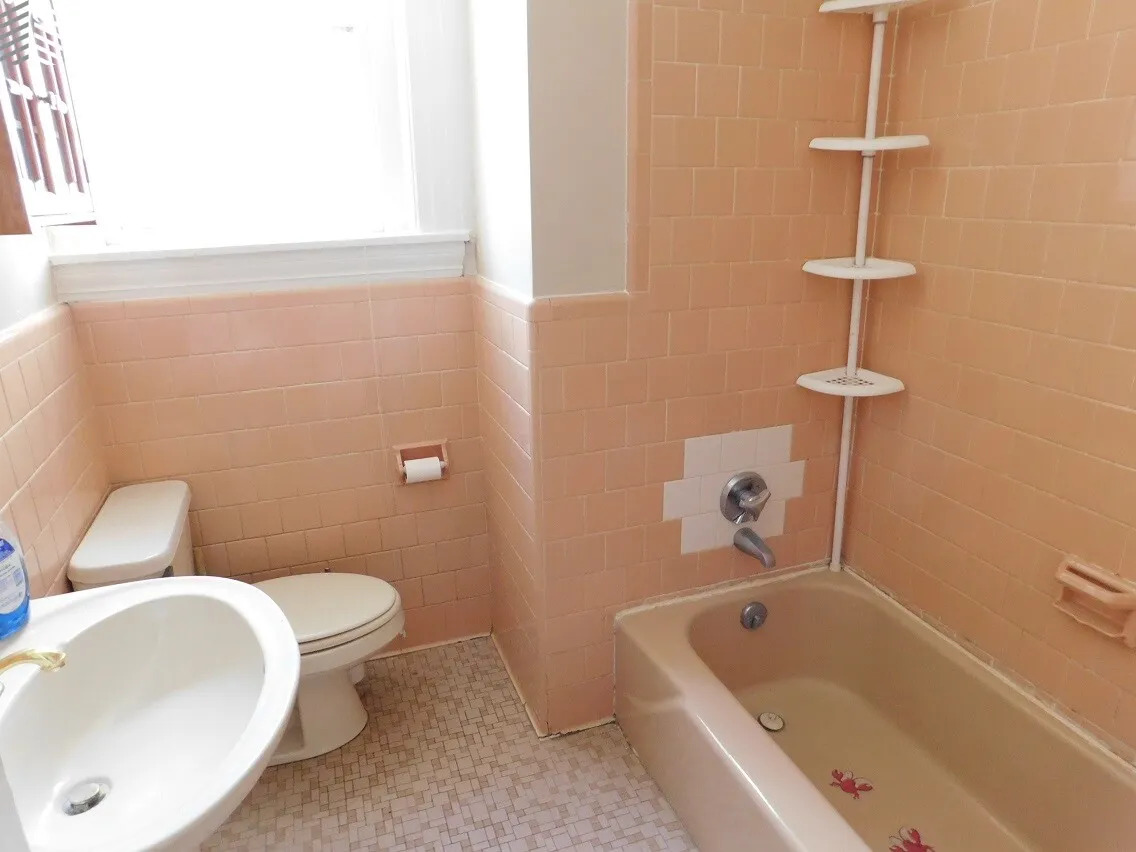 1.5 bed, 1 bath apartment for rent at 6 Arlington St Unit 11, Neighborhood Nine — photo 6 of 7