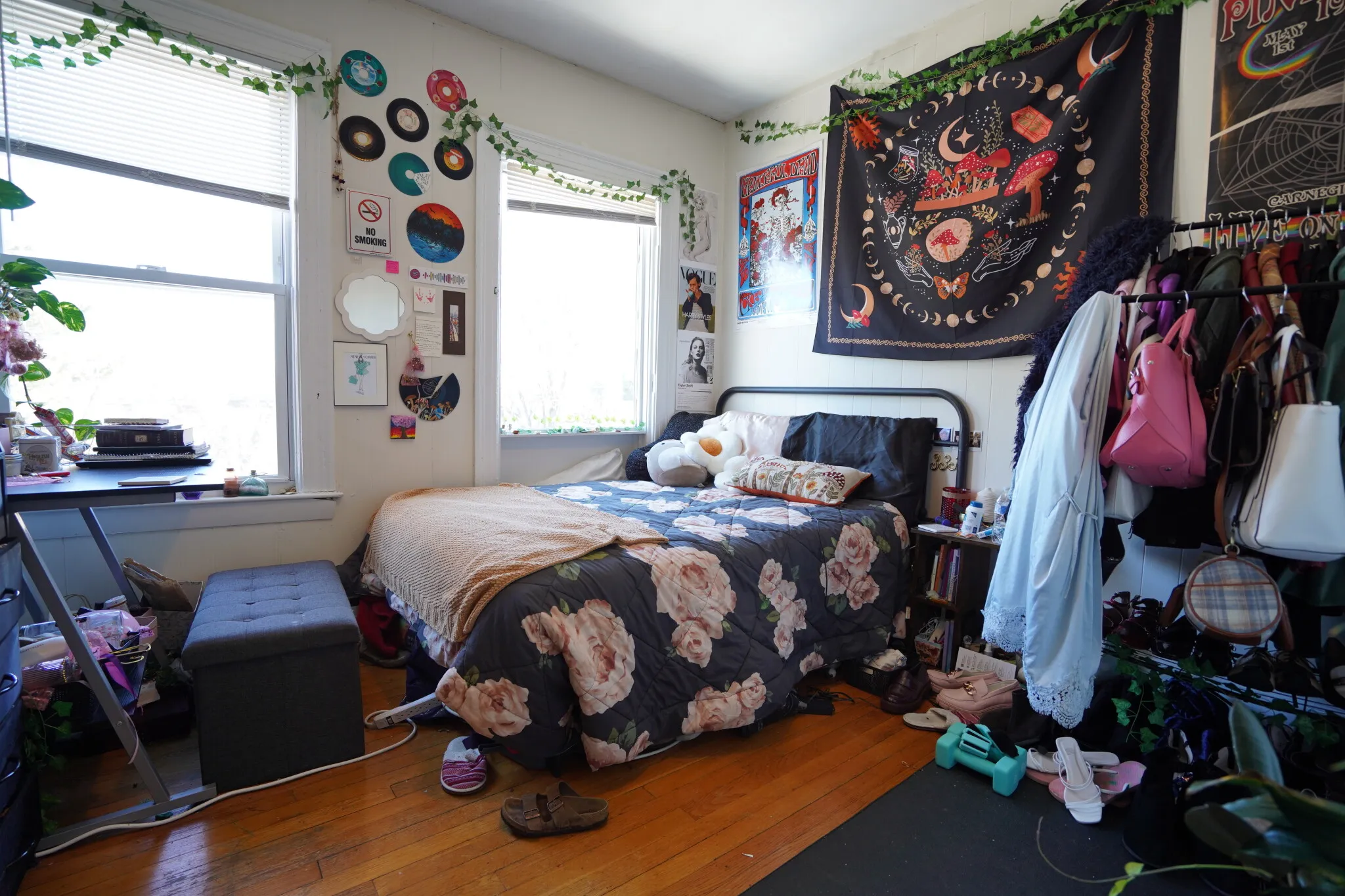 4 bed, 2 bath apartment for rent at 6 Ashford Ct Unit 3, Allston — photo 9 of 22