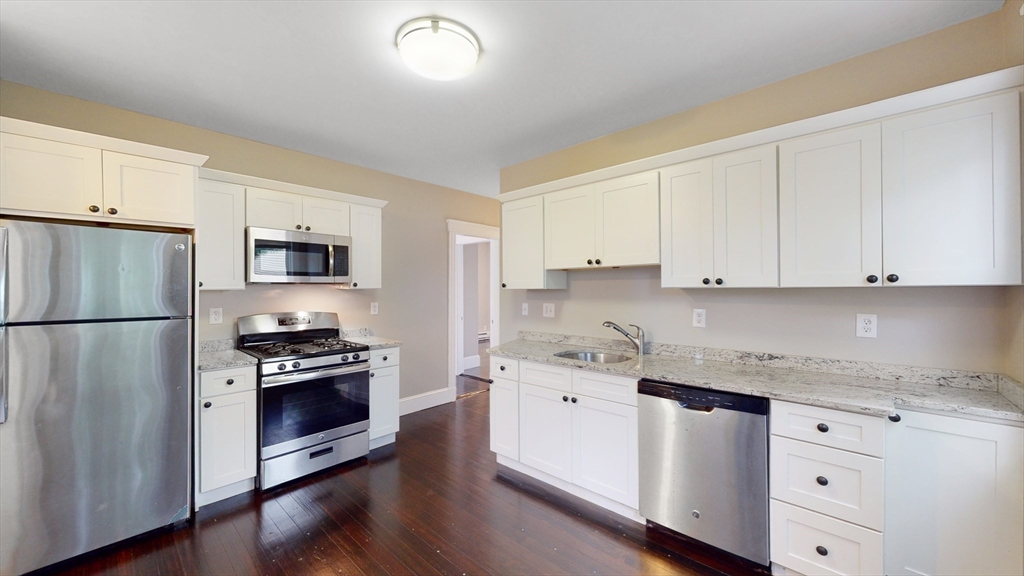 4 bed, 1 bath apartment for rent at 6 Ashmont Ct Unit 1, Dorchester — photo 1 of 14