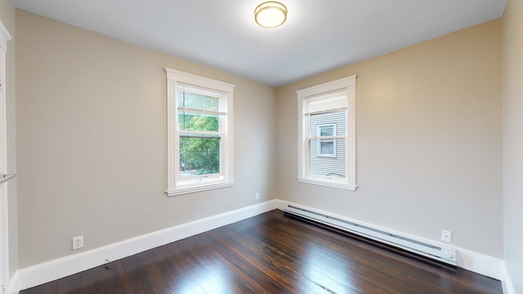4 bed, 1 bath apartment for rent at 6 Ashmont Ct Unit 1, Dorchester — photo 4 of 14