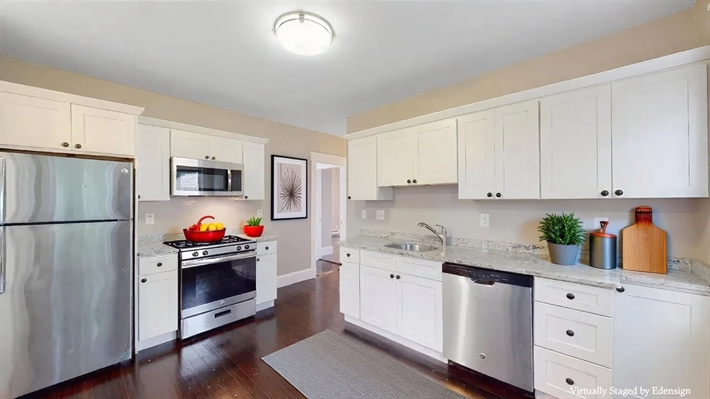 3 bed, 1 bath apartment for rent at 6 Ashmont Ct Unit 2b, Dorchester — photo 4 of 13