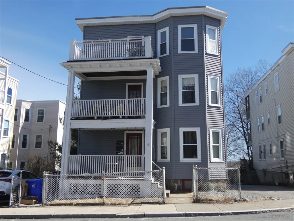 3 bed, 1 bath apartment for rent at 6 Ashmont Ct Unit 2b, Dorchester