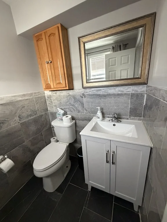 2 bed, 1 bath apartment for rent at 6 Ba Dr Unit E, North Attleboro — photo 11 of 14