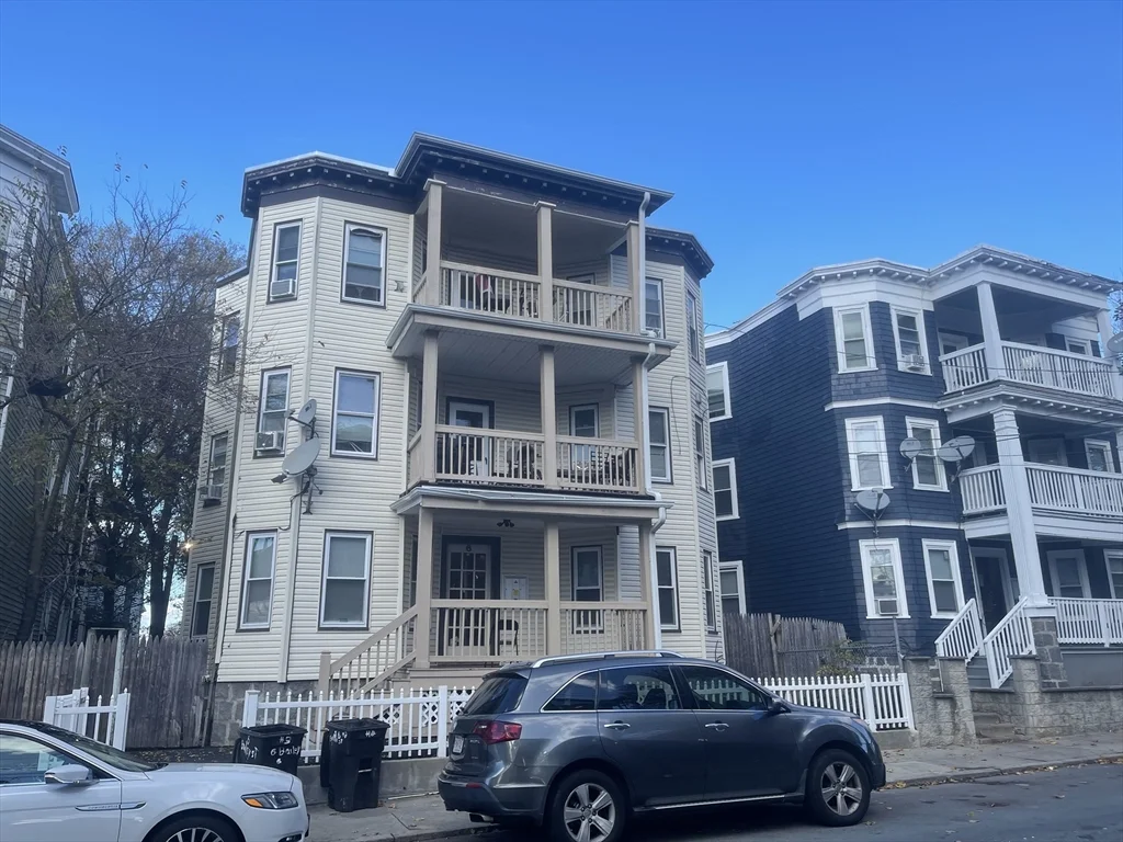 3 bed, 1 bath apartment for rent at 6 Bailey St Unit 1, Dorchester — photo 1 of 12