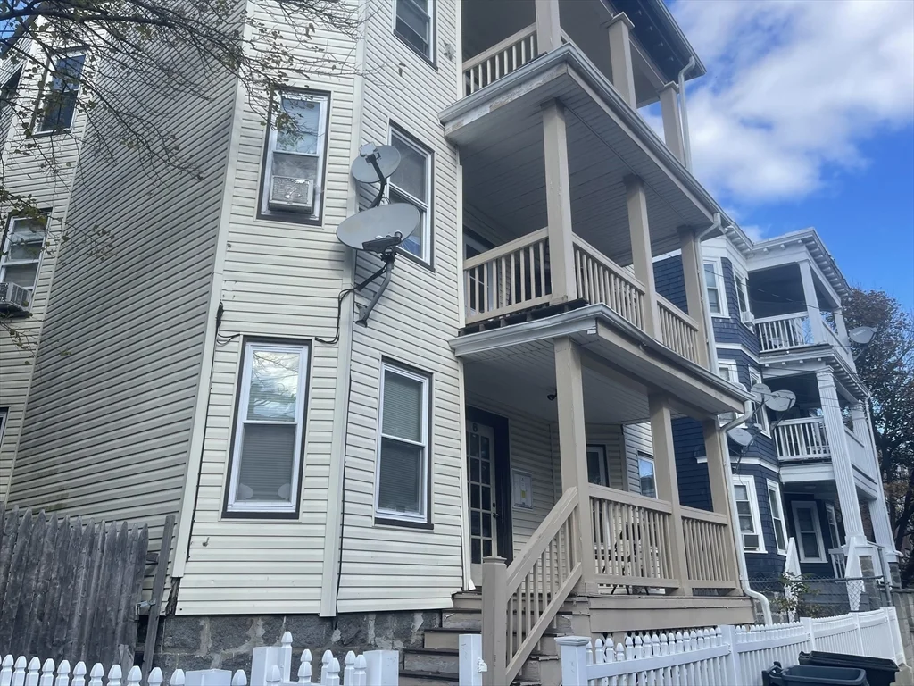 3 bed, 1 bath apartment for rent at 6 Bailey St Unit 1, Dorchester — photo 12 of 12