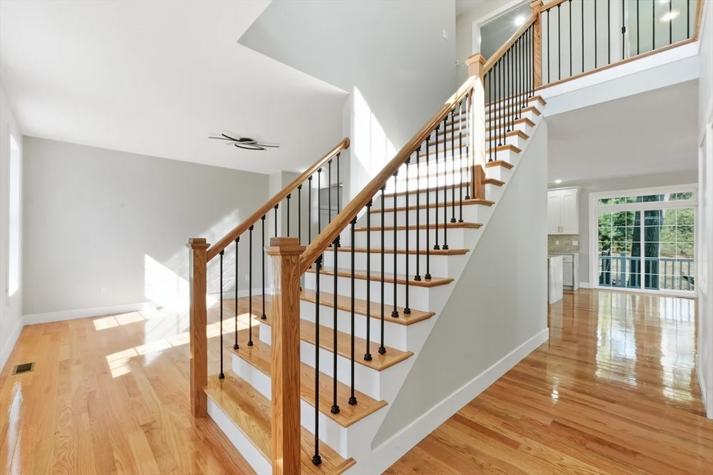 4 bed, 2 bath apartment for rent at 6 Barrows Rd, Worcester — photo 15 of 29