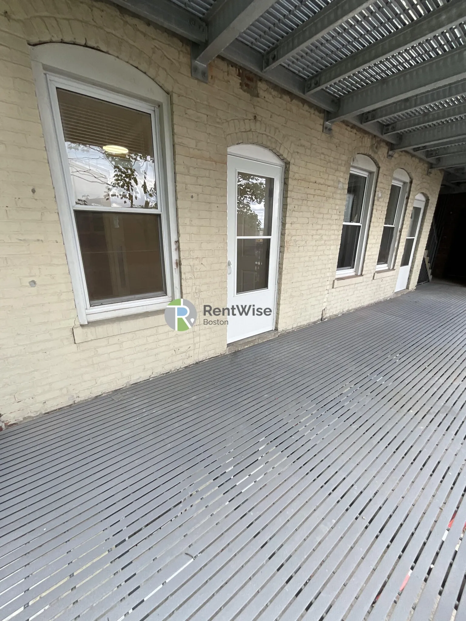 3 bed, 1 bath apartment for rent at 6 Barrows St Unit 3, Allston — photo 28 of 37