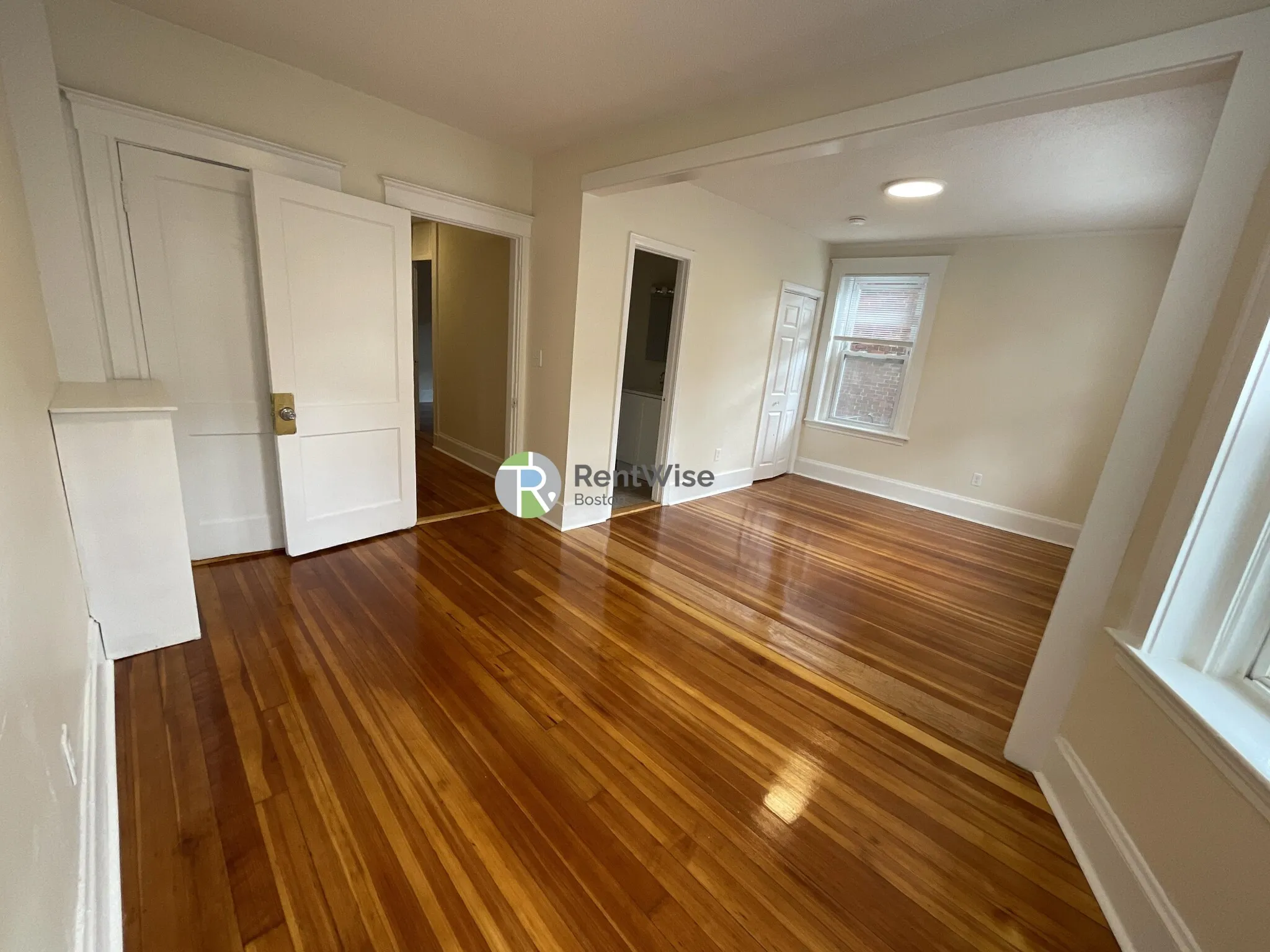 3 bed, 1 bath apartment for rent at 6 Barrows St Unit 3, Allston — photo 2 of 37