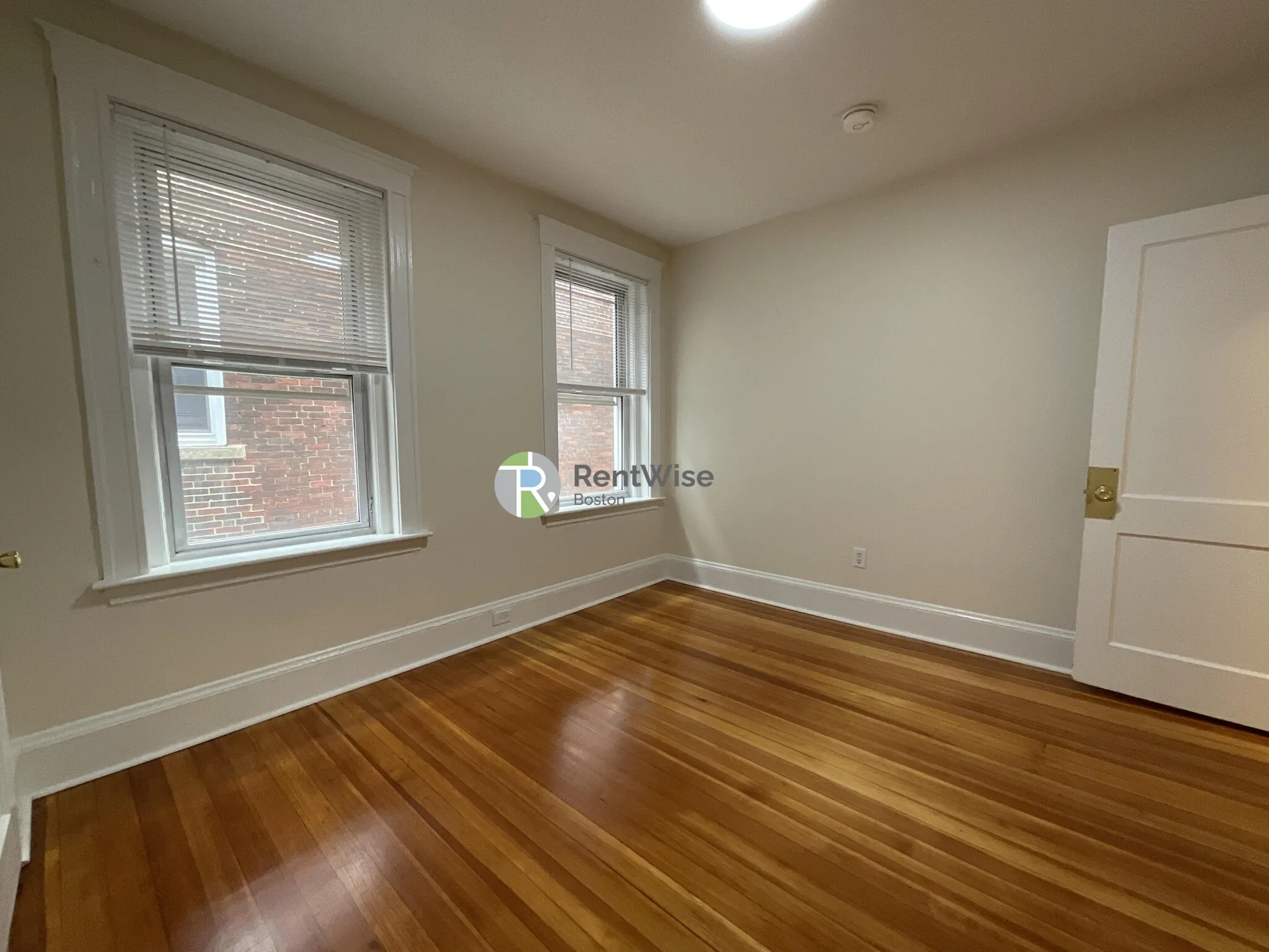 3 bed, 1 bath apartment for rent at 6 Barrows St Unit 3, Allston — photo 18 of 37