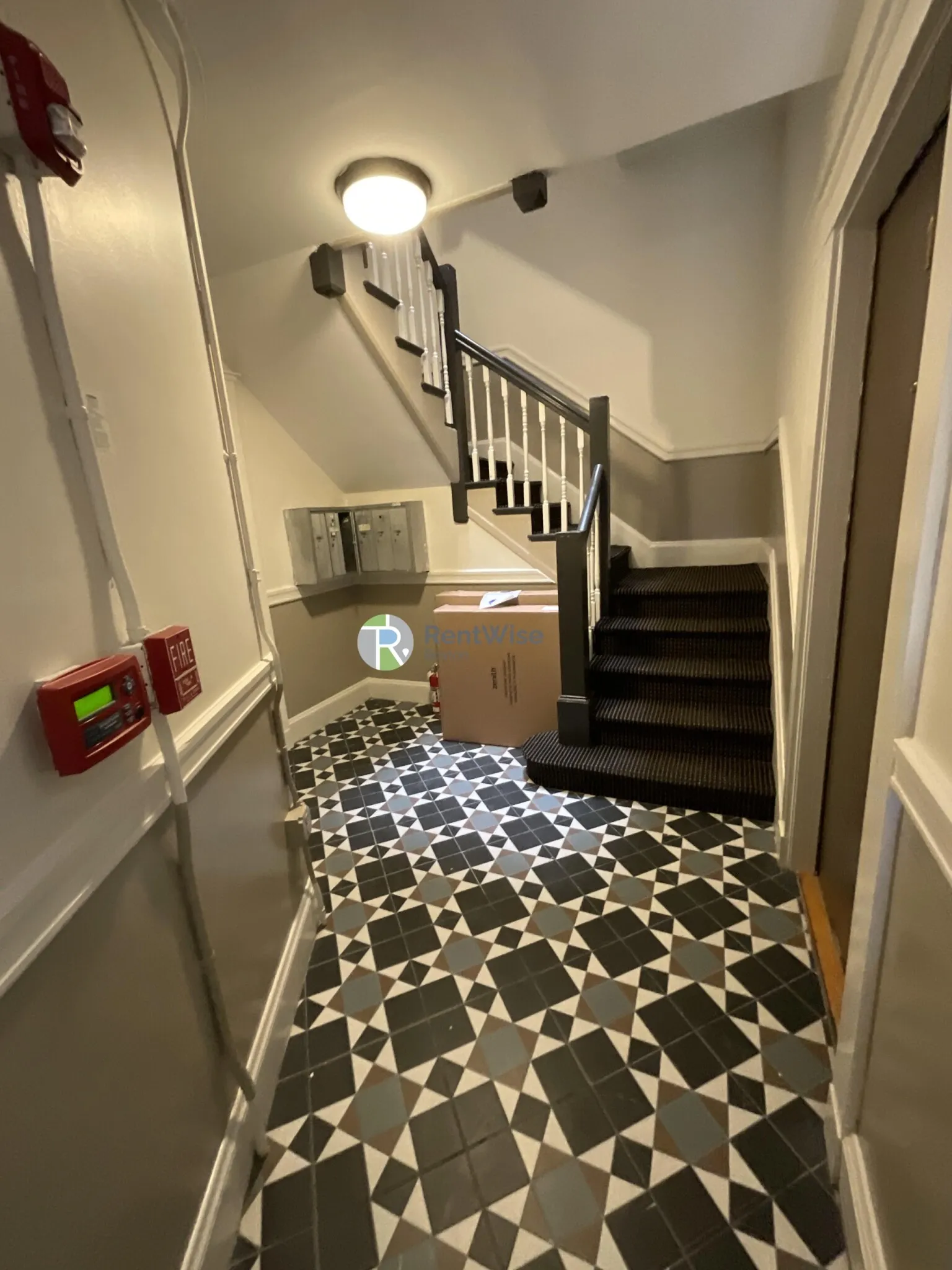 3 bed, 1 bath apartment for rent at 6 Barrows St Unit 4, Allston — photo 24 of 31