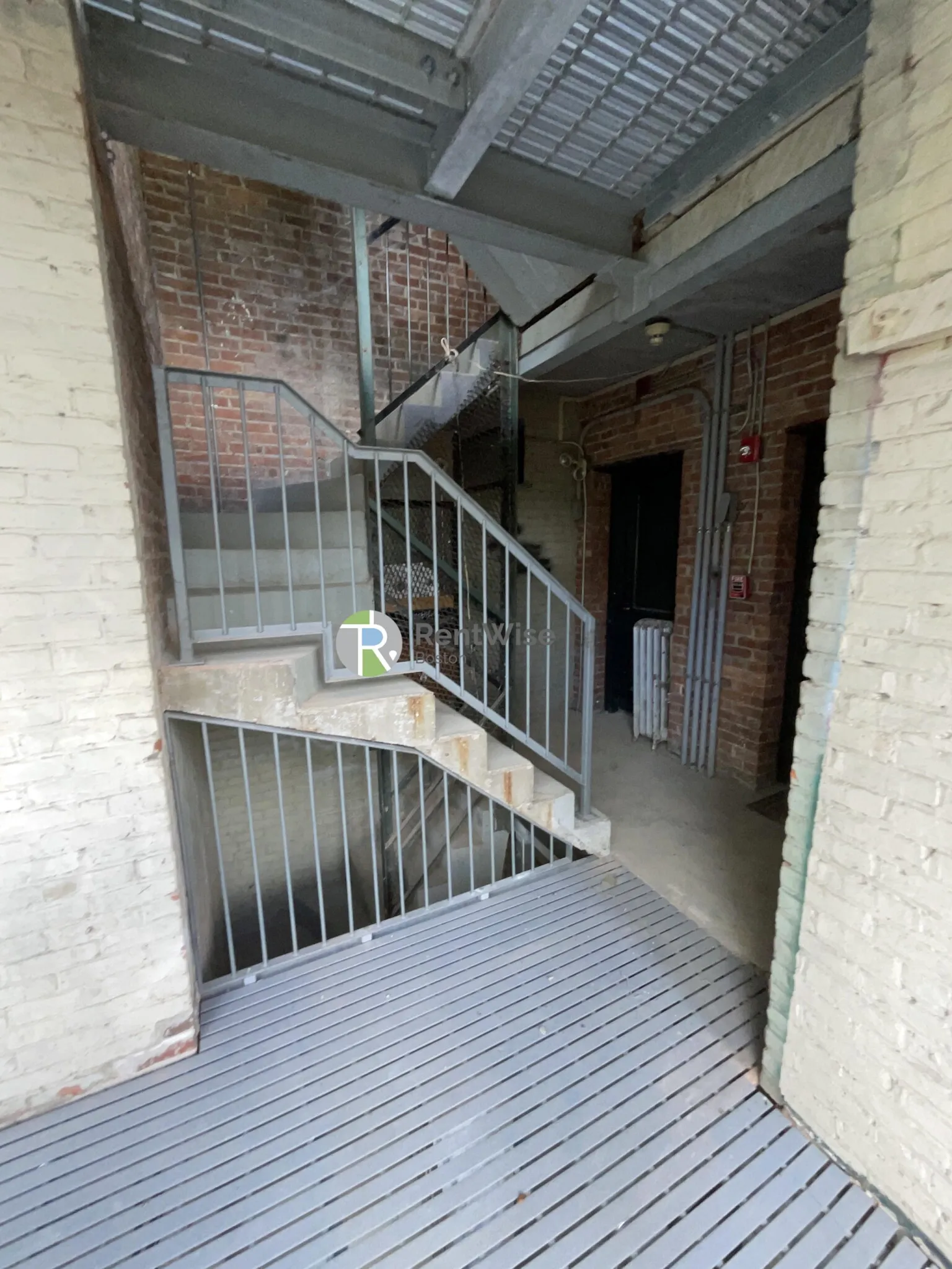3 bed, 1 bath apartment for rent at 6 Barrows St Unit 4, Allston — photo 22 of 31
