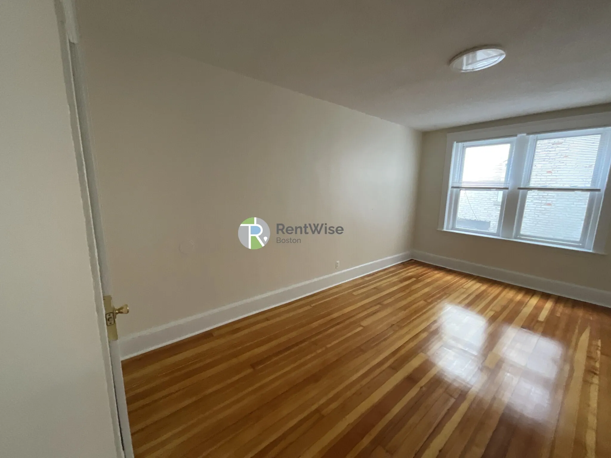 3 bed, 1 bath apartment for rent at 6 Barrows St Unit 4, Allston — photo 14 of 31