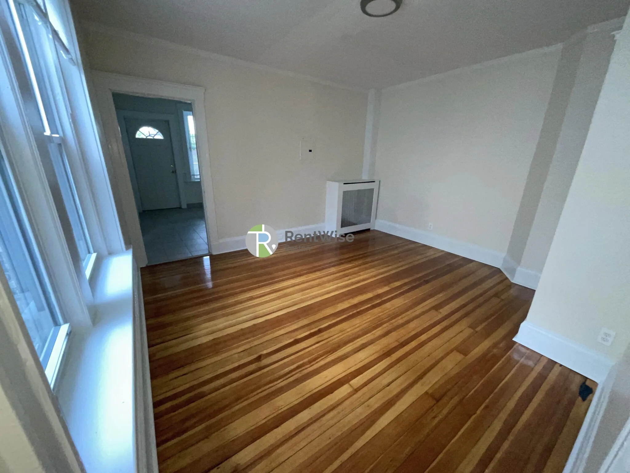 3 bed, 1 bath apartment for rent at 6 Barrows St Unit 4, Allston — photo 2 of 31