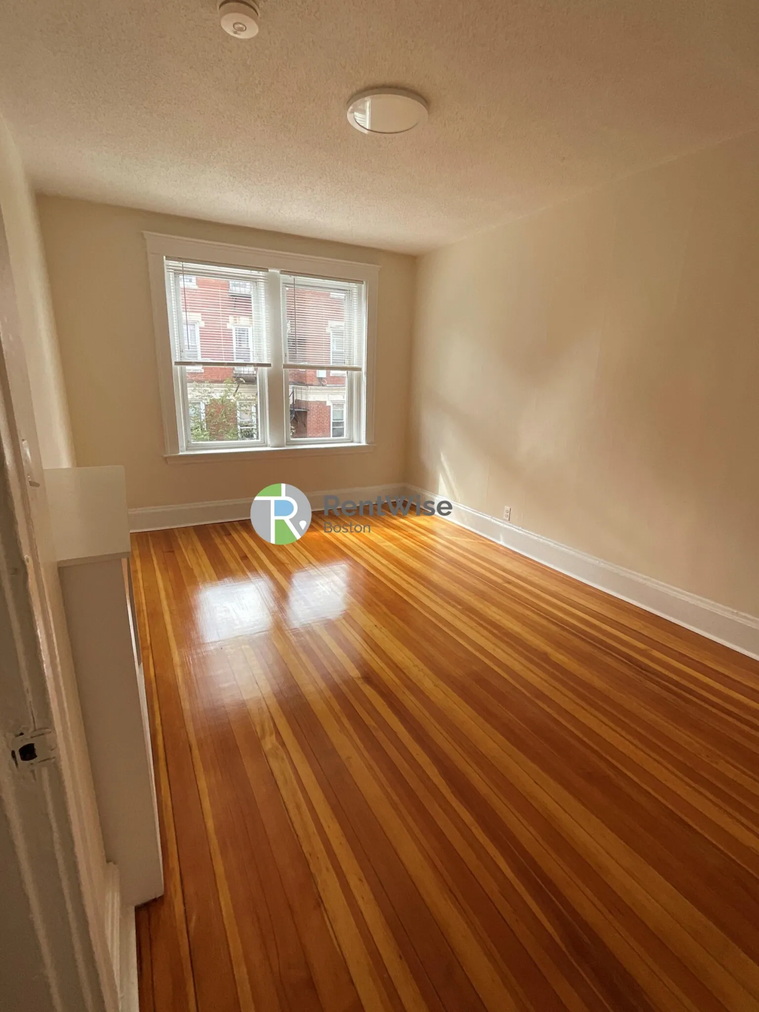 3 bed, 1 bath apartment for rent at 6 Barrows St Unit 6, Allston — photo 10 of 22