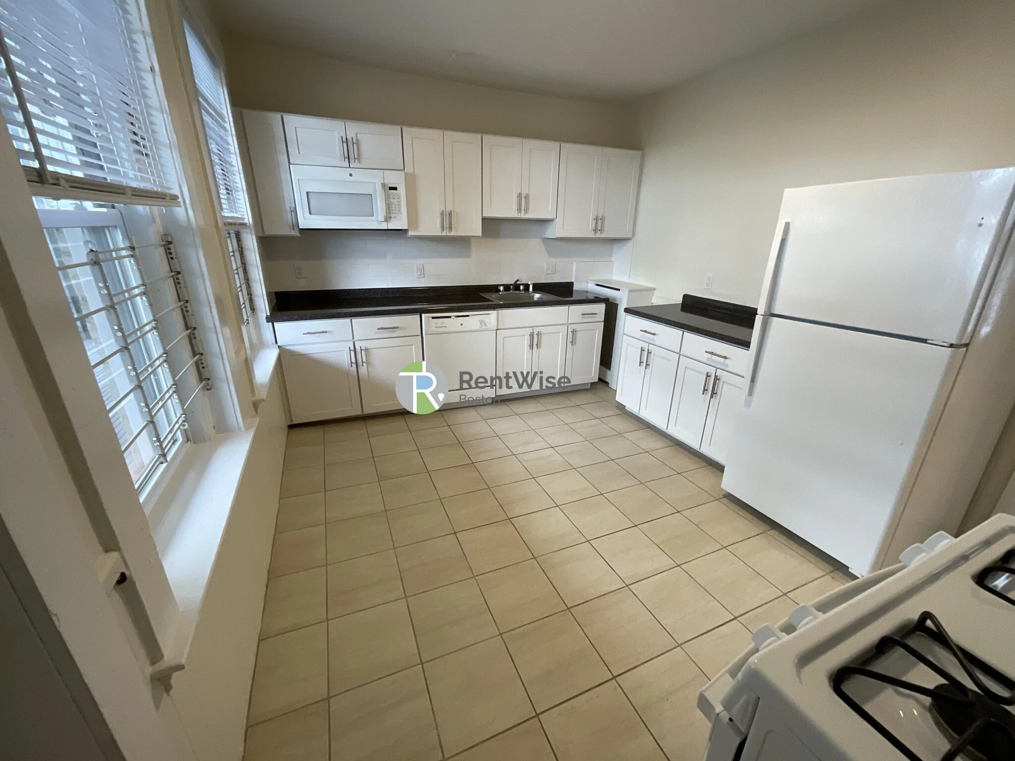 3 bed, 1 bath apartment for rent at 6 Barrows St Unit 6, Allston — photo 22 of 22