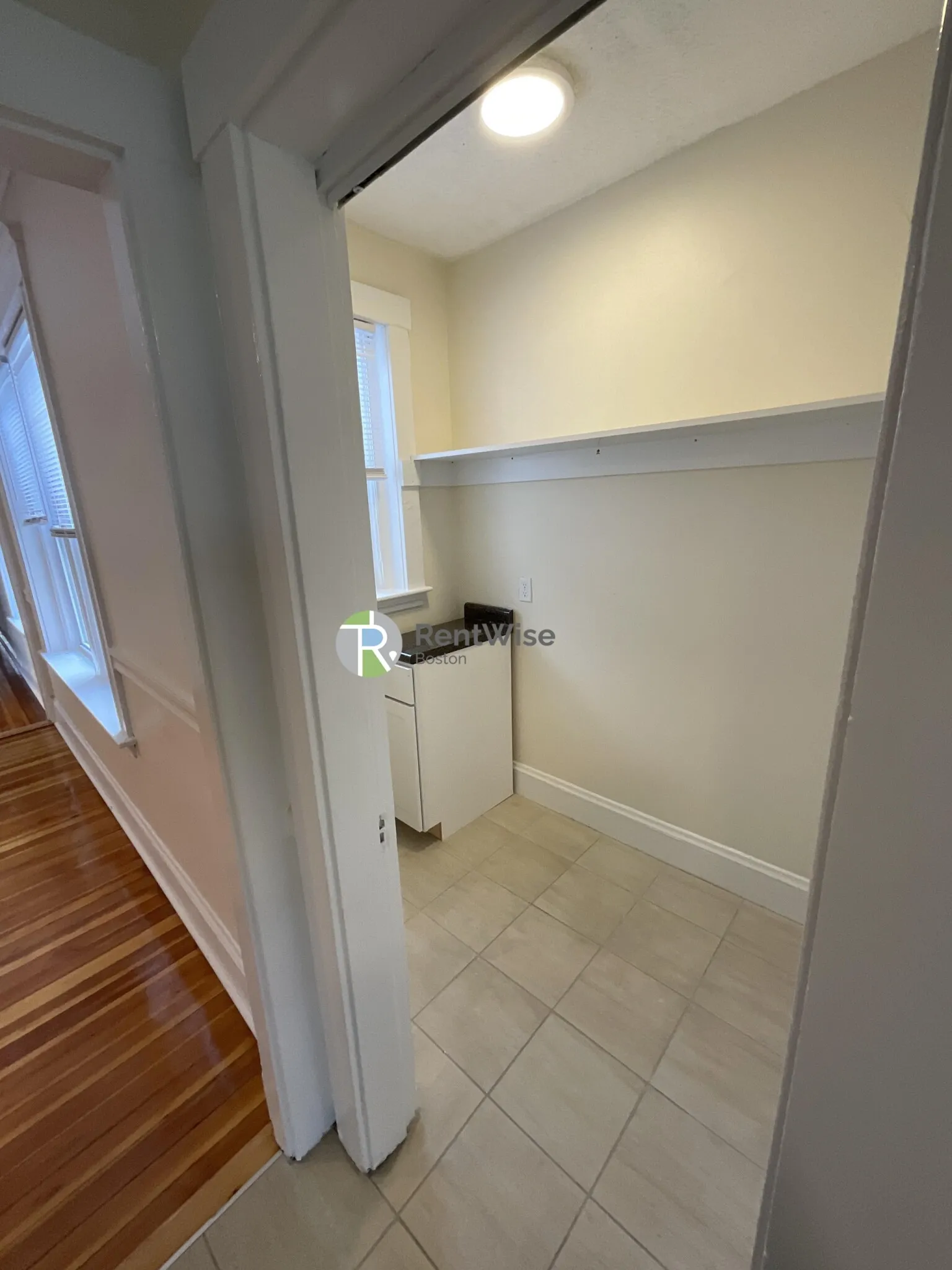 3 bed, 1 bath apartment for rent at 6 Barrows St Unit 6, Allston — photo 21 of 22