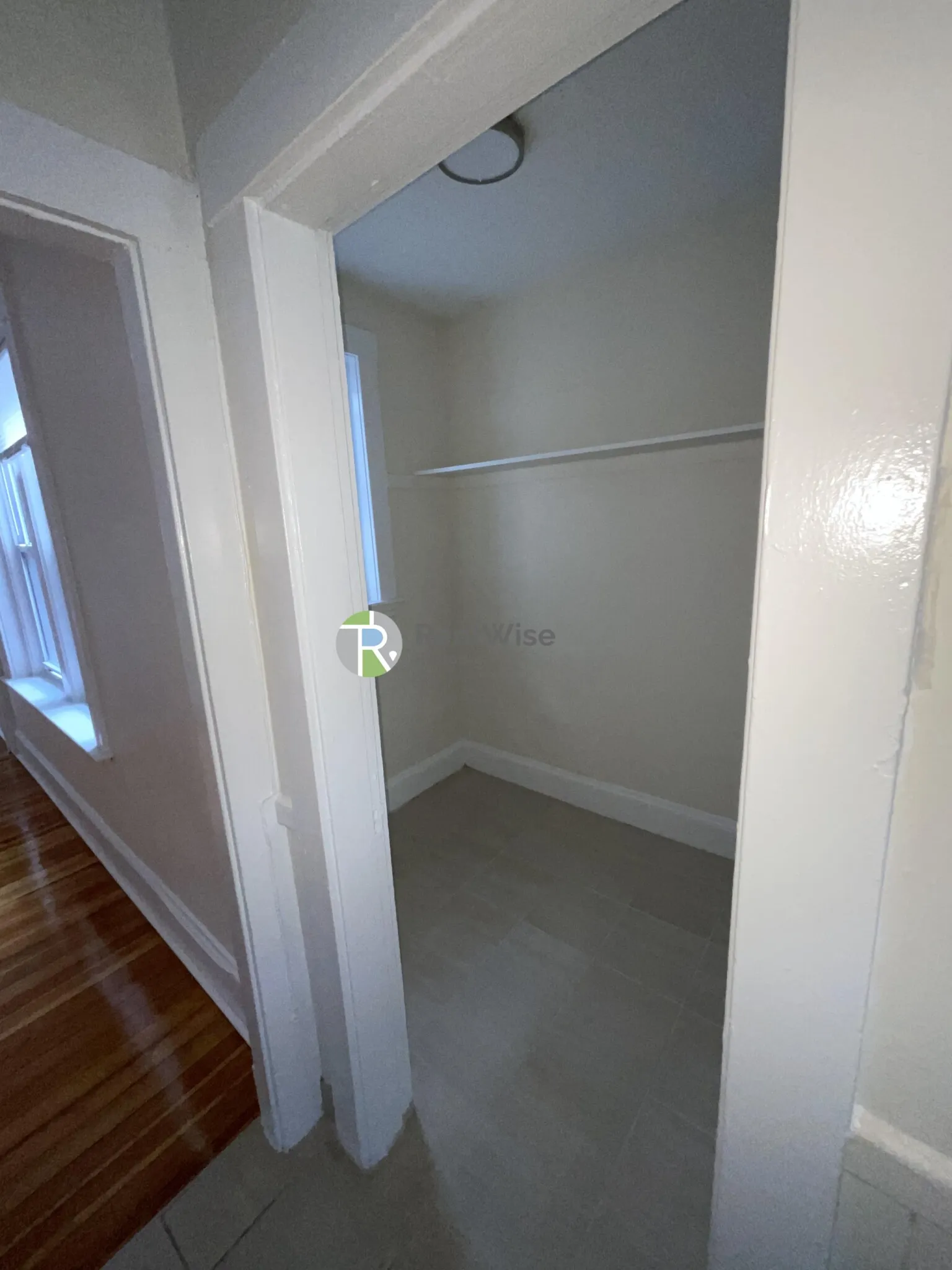 3 bed, 1 bath apartment for rent at 6 Barrows St Unit 6, Allston — photo 15 of 22