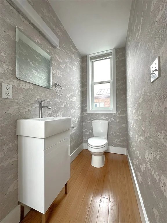2 bed, 2 bath apartment for rent at 6 Beacon Unit 3, Union Square — photo 4 of 10