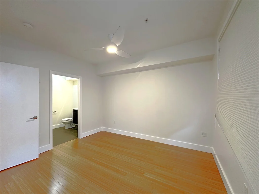 2 bed, 2 bath apartment for rent at 6 Beacon Unit 3, Union Square — photo 10 of 10
