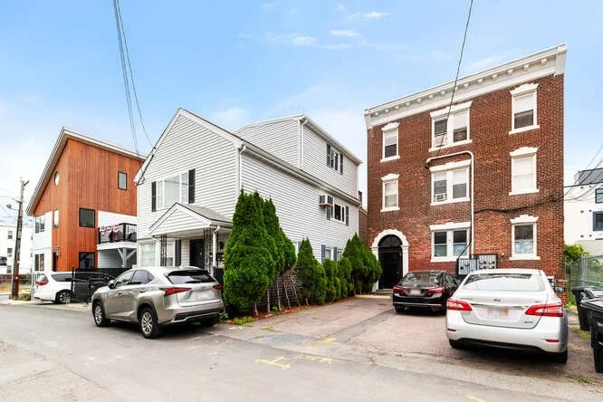 2 bed, 1 bath apartment for rent at 6 Bedford Unit 1R, Ward Two — photo 17 of 18