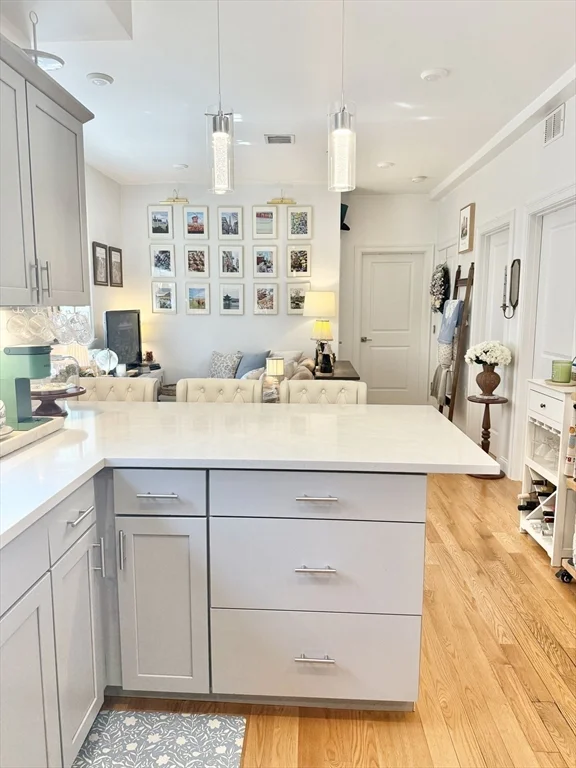 3 bed, 2 bath apartment for rent at 6 Beech St Unit 2, North Cambridge — photo 5 of 19
