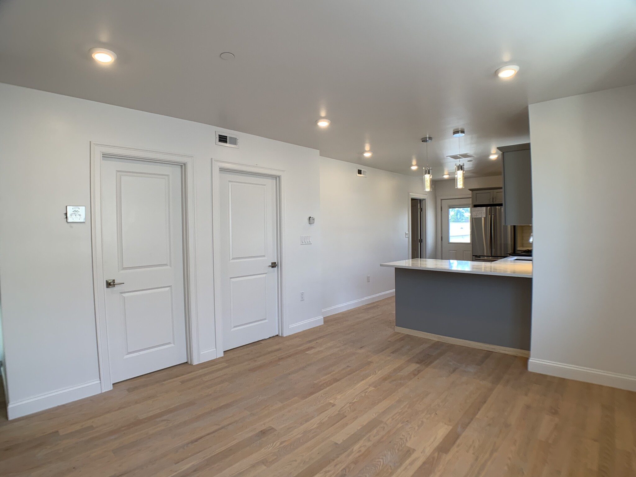 3 bed, 2 bath apartment for rent at 6 Beech St Unit 2A, North Cambridge — photo 9 of 21