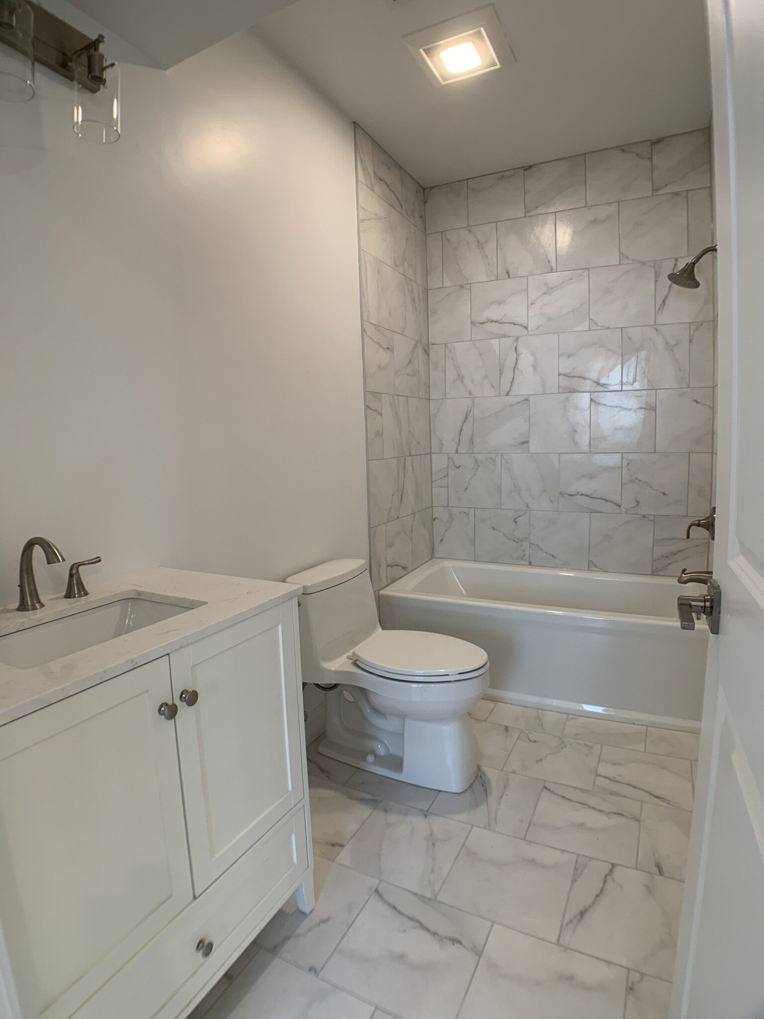 3 bed, 2 bath apartment for rent at 6 Beech St Unit 2A, North Cambridge — photo 18 of 21