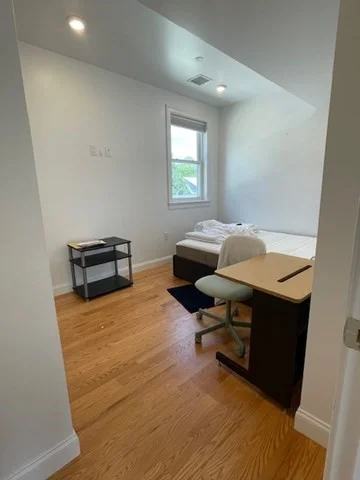 3 bed, 2 bath apartment for rent at 6 Beech St Unit 3, North Cambridge — photo 7 of 16