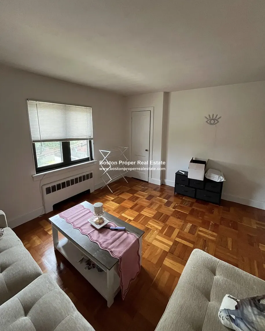 1 bed, 1 bath apartment for rent at 6 Beechcroft St Unit 4, Brighton — photo 2 of 11