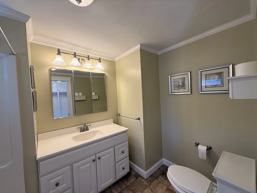 4 bed, 2 bath apartment for rent at 6 Bella Vista Ave, Mansfield — photo 14 of 25