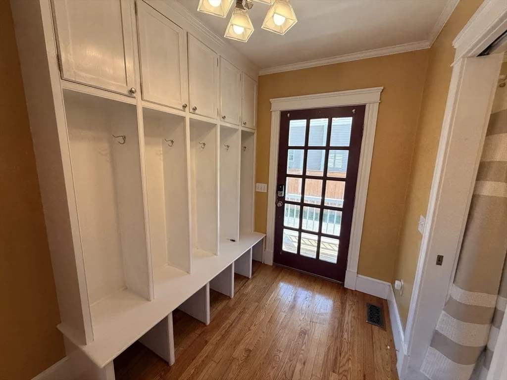 4 bed, 2 bath apartment for rent at 6 Bella Vista Ave, Mansfield — photo 13 of 25