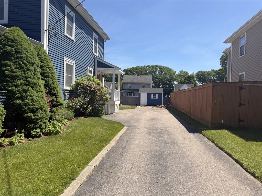 4 bed, 2 bath apartment for rent at 6 Bella Vista Ave, Mansfield — photo 3 of 25