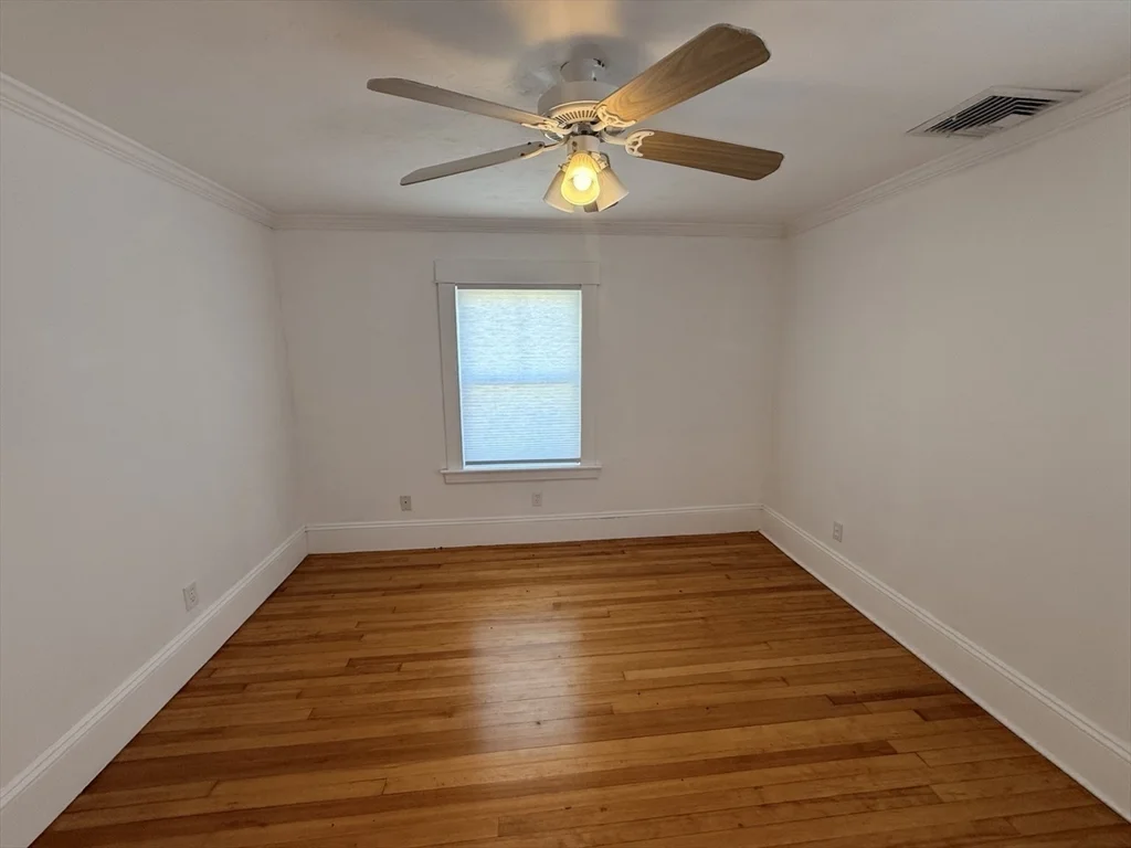 4 bed, 2 bath apartment for rent at 6 Bella Vista Ave, Mansfield — photo 17 of 25