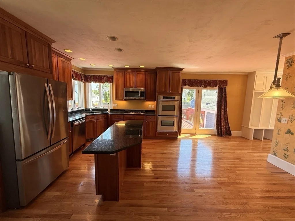 4 bed, 2 bath apartment for rent at 6 Bella Vista Ave, Mansfield — photo 9 of 25