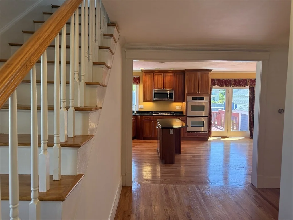 4 bed, 2 bath apartment for rent at 6 Bella Vista Ave, Mansfield — photo 5 of 25