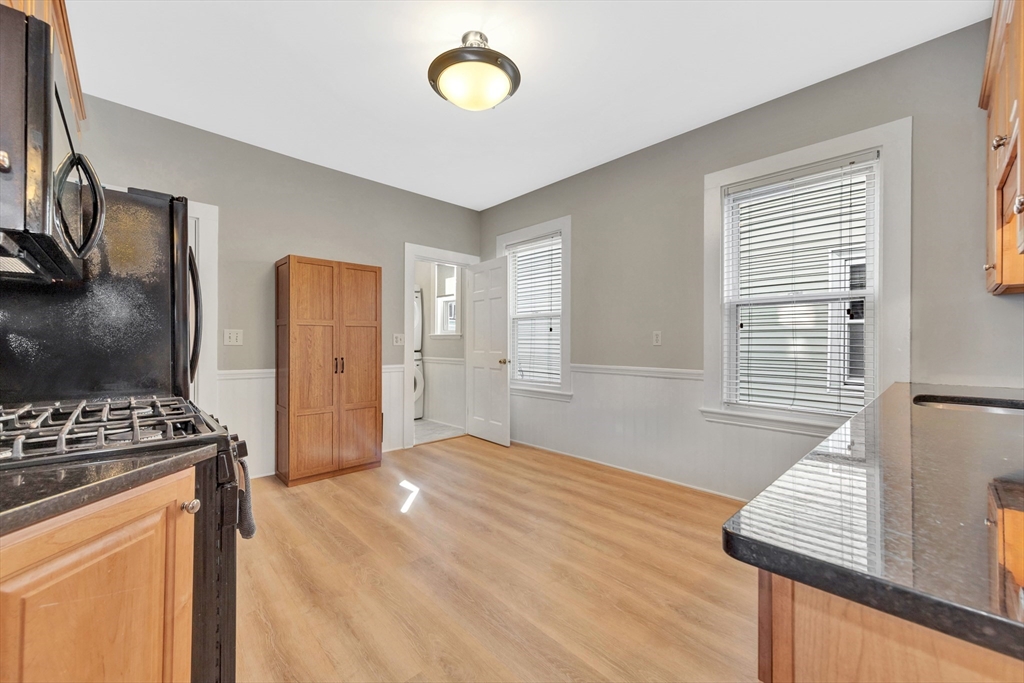 3 bed, 1 bath apartment for rent at 6 Bellflower St Unit 2, Dorchester — photo 3 of 18