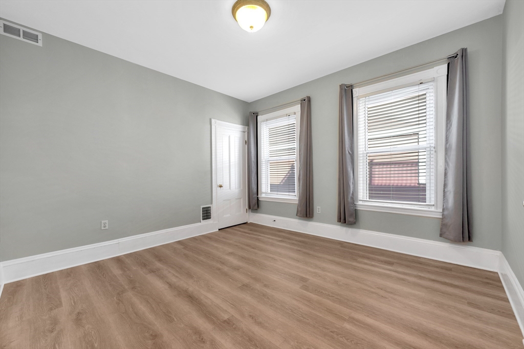 3 bed, 1 bath apartment for rent at 6 Bellflower St Unit 2, Dorchester — photo 9 of 18