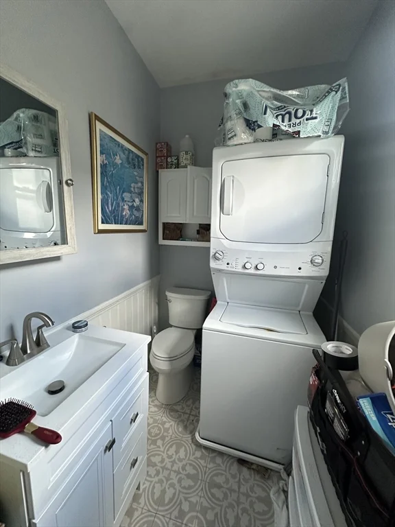 3 bed, 1 bath apartment for rent at 6 Bellflower St Unit 3, Dorchester — photo 7 of 8