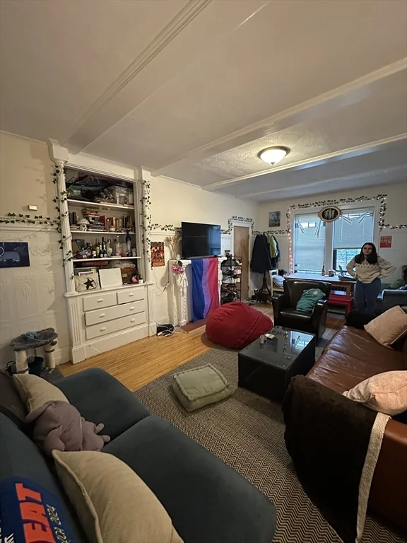 2 bed, 1 bath apartment for rent at 6 Bellvista Unit 2, Brighton — photo 3 of 11